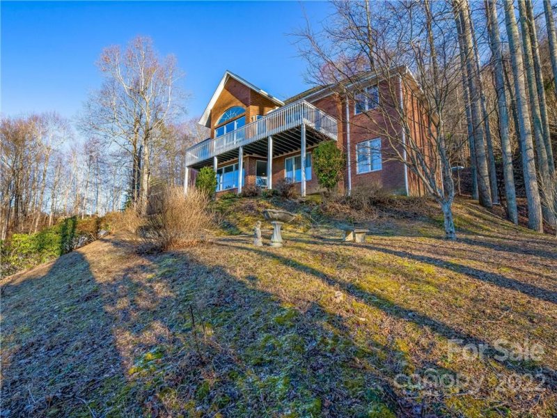 Property image 4 at 137 Stonecrest Drive, Asheville, NC 28803