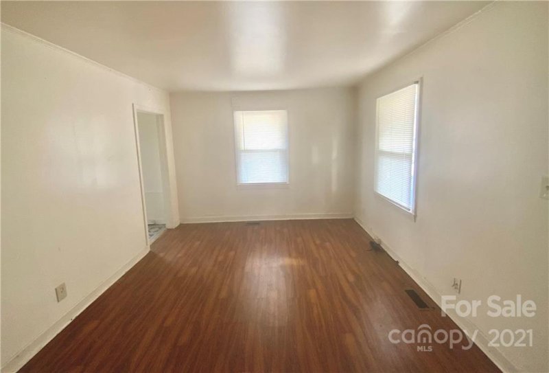 Property image 4 at 1825 Double Oaks Road, Charlotte, NC 28206