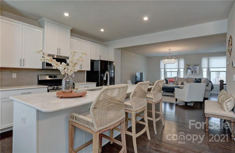 Property image 3 at 1617 Bark Branch Lane, Charlotte, NC 28205