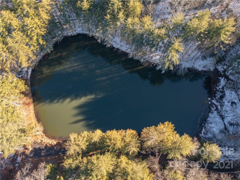 Property image 2 at 840 Gordon Lane, Burnsville, NC 28714