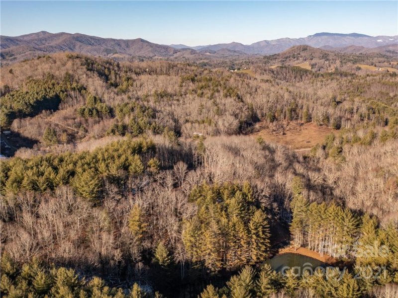 Property image 4 at 840 Gordon Lane, Burnsville, NC 28714