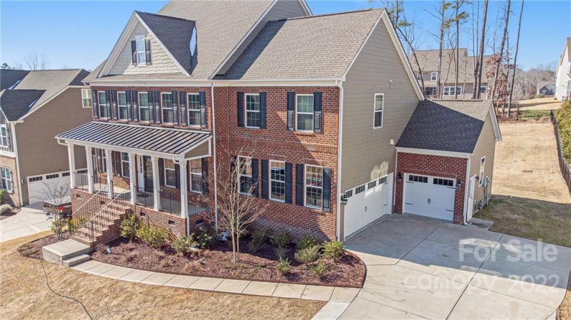 Property image 2 at 16004 Arabian Mews Lane, Charlotte, NC 28278