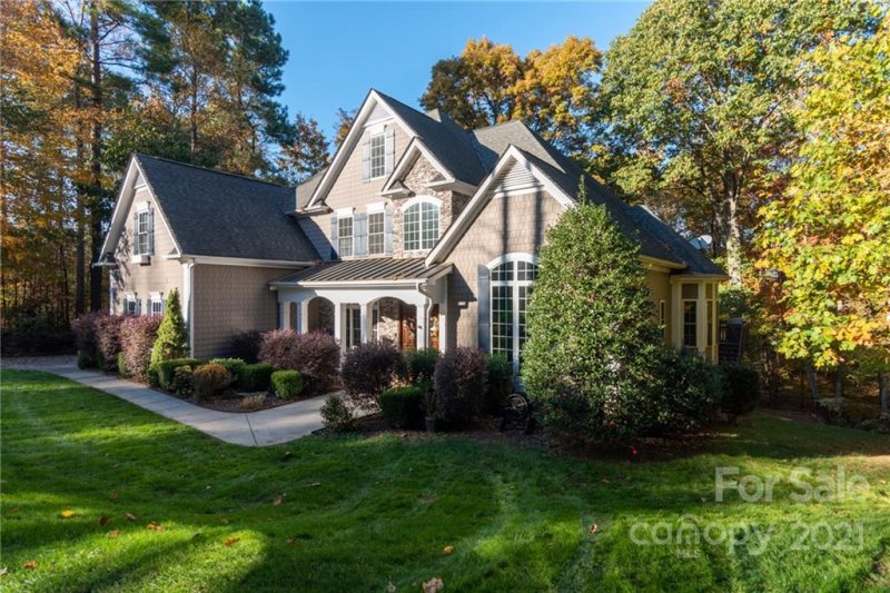 Property image 2 at 197 Bay Shore Loop, Mooresville, NC 28117