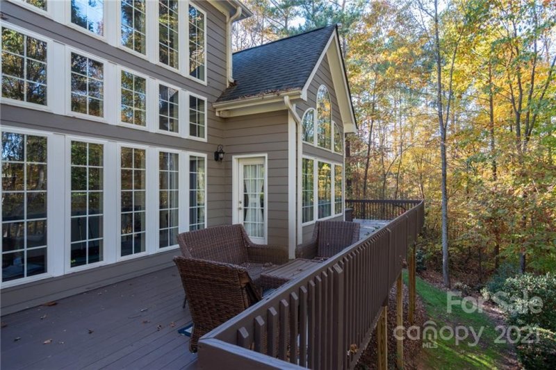 Property image 4 at 197 Bay Shore Loop, Mooresville, NC 28117