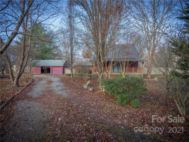 Property image 3 at 1 Spring Lake Drive, Fletcher, NC 28732