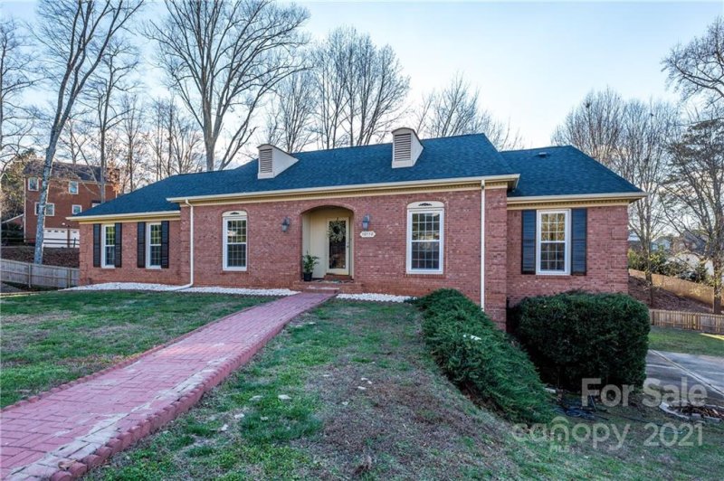 10112 Stevensville Lane