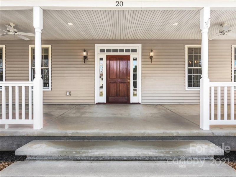 Property image 2 at 20 Jr Estates Drive, Candler, NC 28715