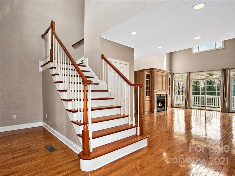 Property image 3 at 20 Jr Estates Drive, Candler, NC 28715