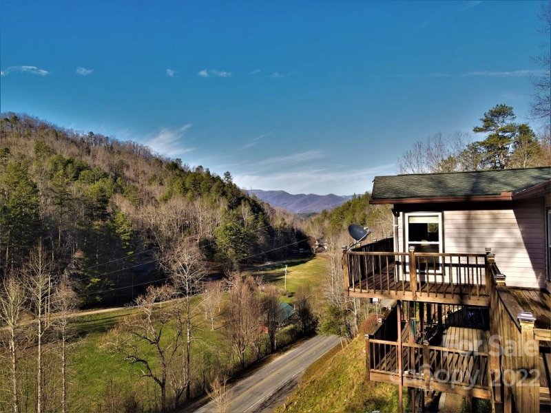 Property image 4 at 789 Tobacco Branch Road, Almond, NC 28702