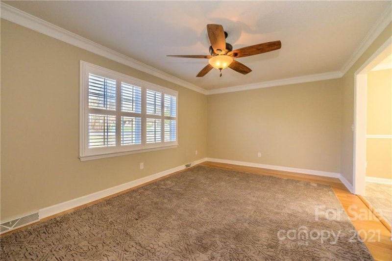 Property image 5 at 402 Lakeview Drive, Harrisburg, NC 28075