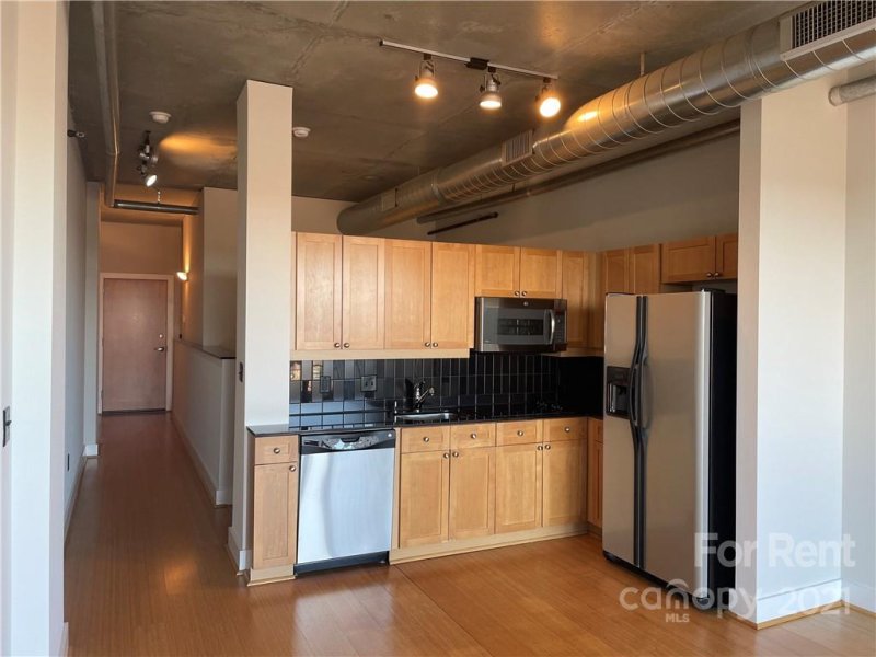 Property image 2 at 505 E 6th Street, Charlotte, NC 28202