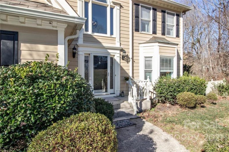 Property image 2 at 5925 Maylandia Road, Charlotte, NC 28269