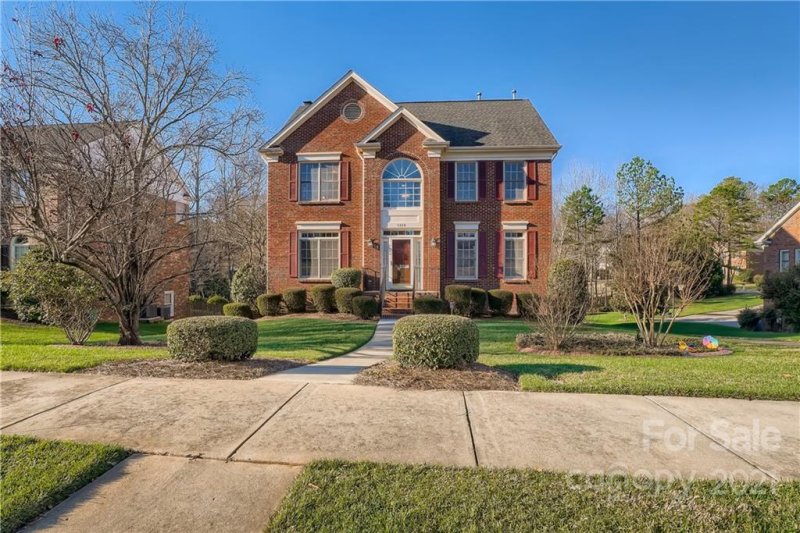 1316 Holly Ridge Drive