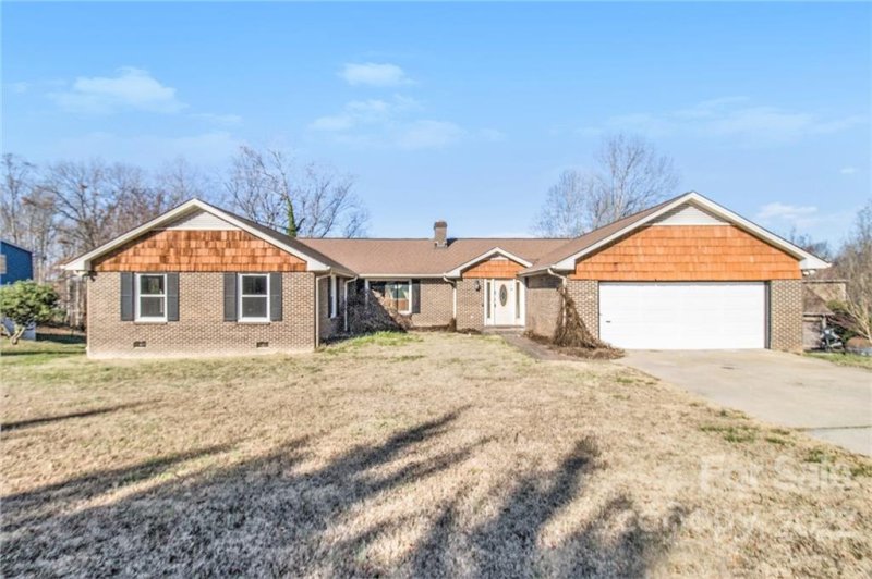 142 Quail Hollow Drive