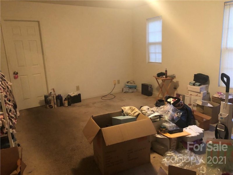 Property image 2 at 3008 Meadow Knoll Drive, Charlotte, NC 28269