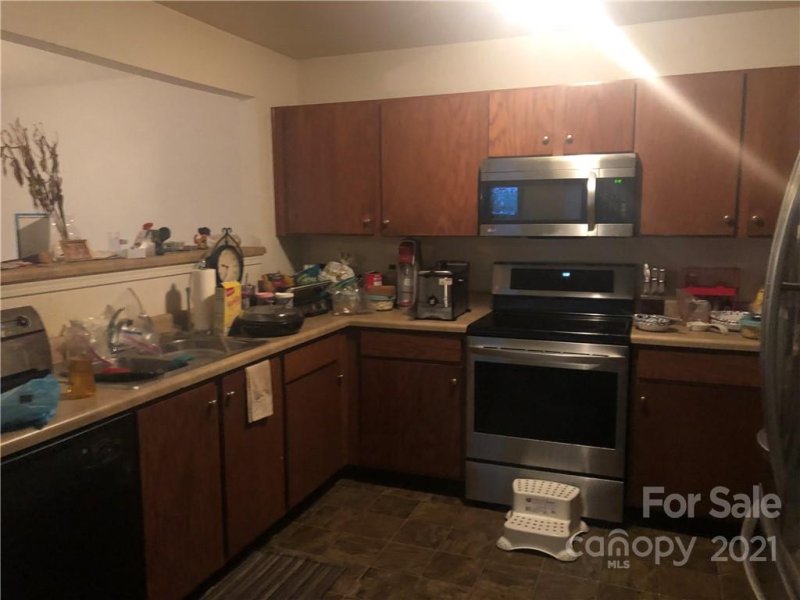 Property image 3 at 3008 Meadow Knoll Drive, Charlotte, NC 28269