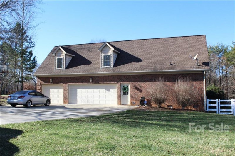 Property image 3 at 8641 Hayden Way, Concord, NC 28025