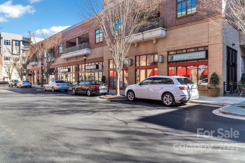 Property image 3 at 721 Governor Morrison Street, Charlotte, NC 28211