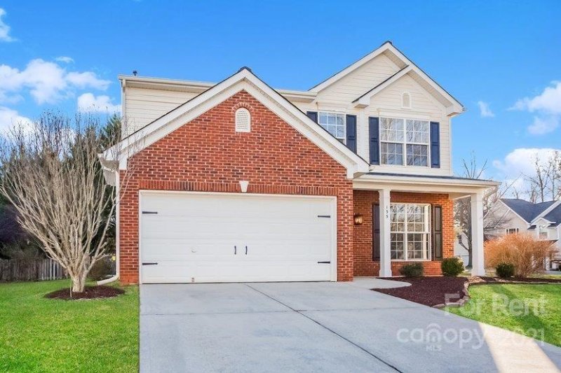 Property image 2 at 135 Meandering Way Lane, Mooresville, NC 28117