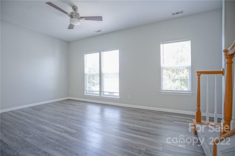 Property image 4 at 856 Tiger Lane, Charlotte, NC 28262