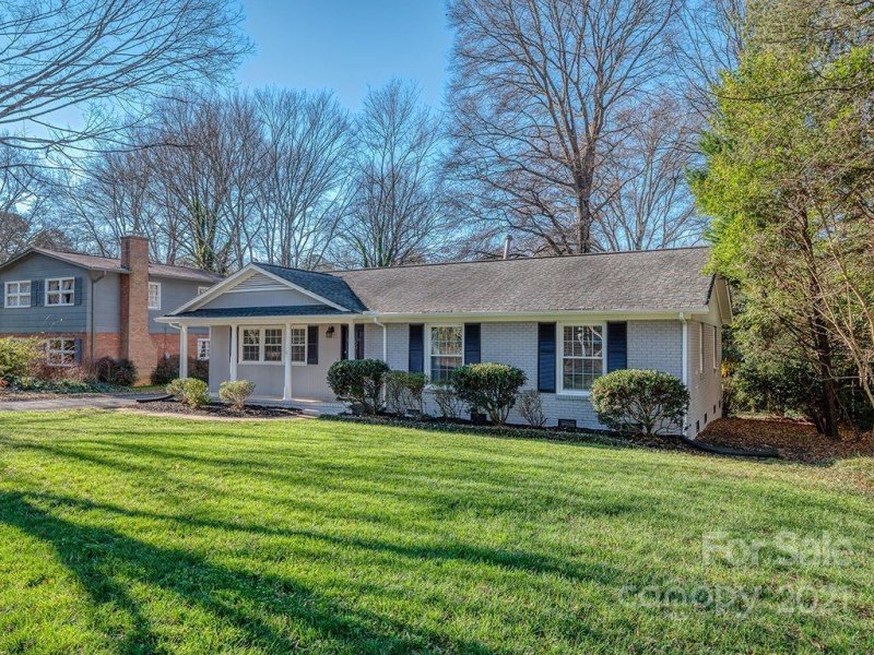 Property image 2 at 5912 Charing Place, Charlotte, NC 28211