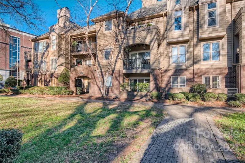 Property image 2 at 1109 Morehead Street, Charlotte, NC 28204