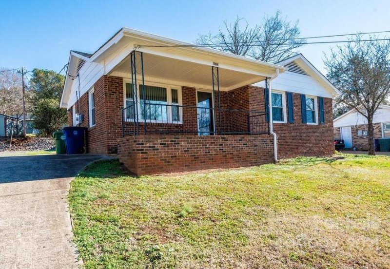 Property image 4 at 1106 13th Street, Conover, NC 28613