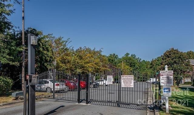 Property image 3 at 2174 Sardony Lane, Charlotte, NC 28213