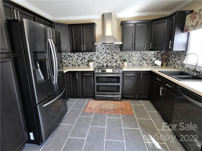 Property image 5 at 2112 Redberry Lane, Conover, NC 28613