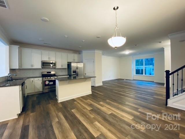 Property image 3 at 2204 Blewett Drive, Charlotte, NC 28269