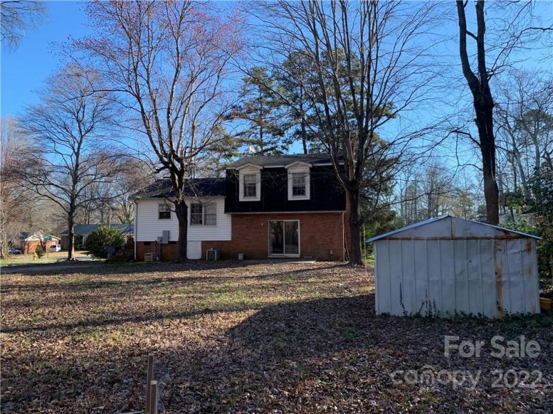 Property image 2 at 2545 Cedarwild Road, Charlotte, NC 28212