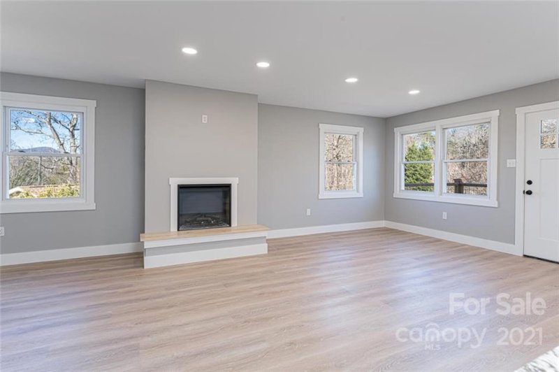 Property image 5 at 406 Melody Circle, Swannanoa, NC 28778