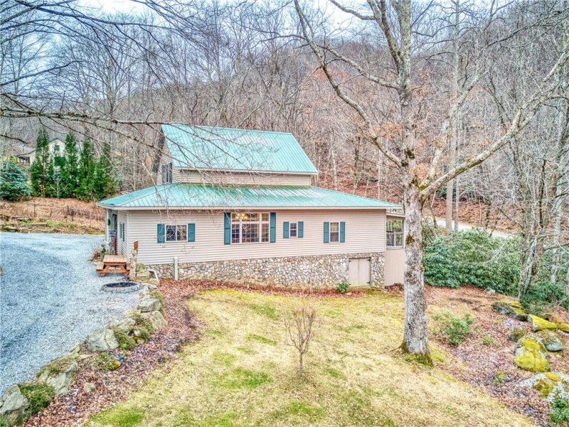Property image 5 at 100 Jonathan Trail, Maggie Valley, NC 28751