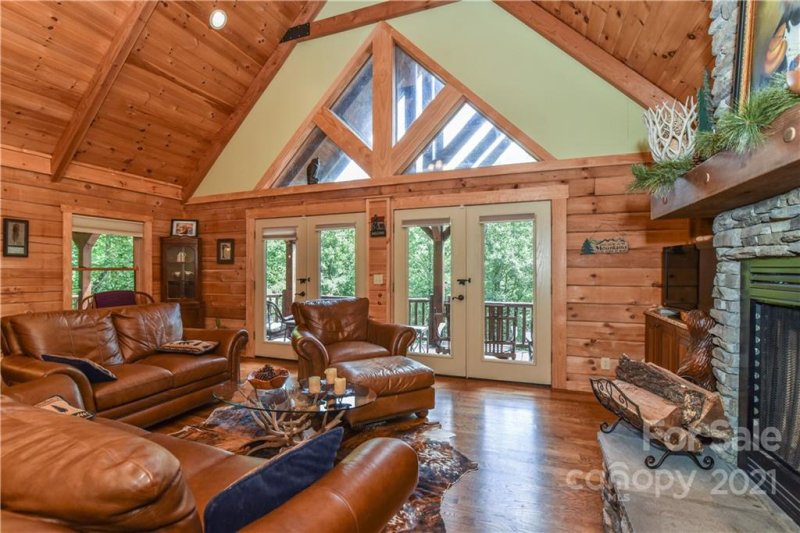 Property image 5 at 432 Atlantic Falls Trail, Black Mountain, NC 28711