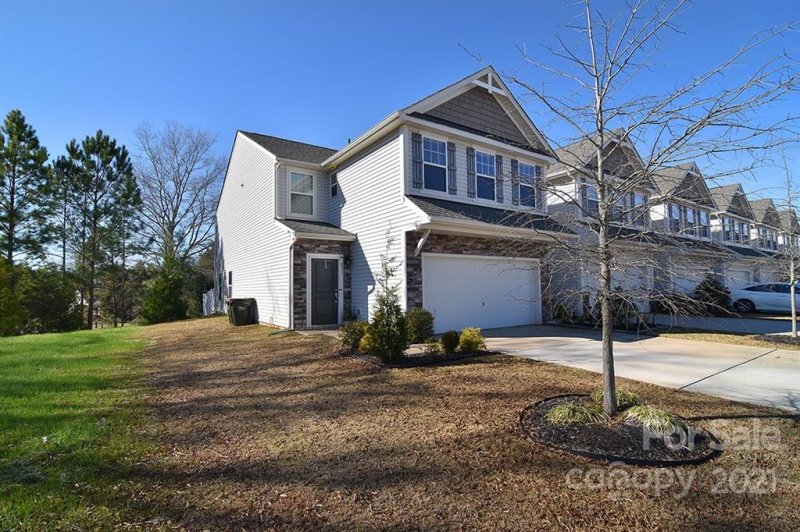 Property image 2 at 411 Tayberry Lane, Fort Mill, SC 29715