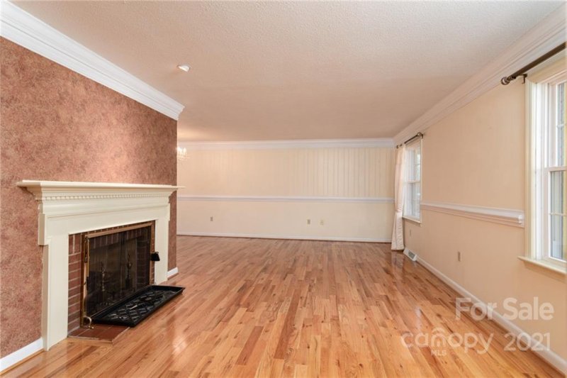 Property image 4 at 528 Stoneybrook Road, Statesville, NC 28677