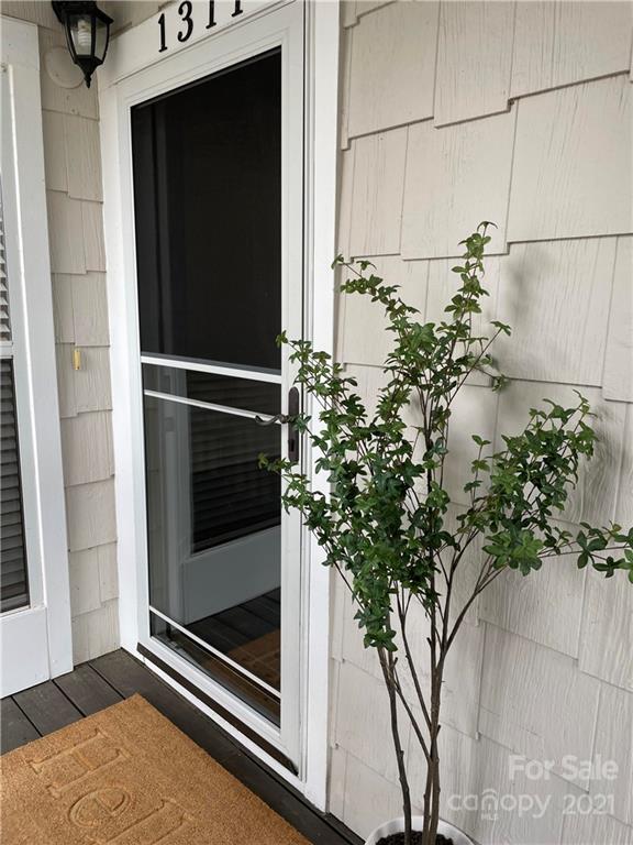 Property image 2 at 1311 Torrence Circle, Davidson, NC 28036