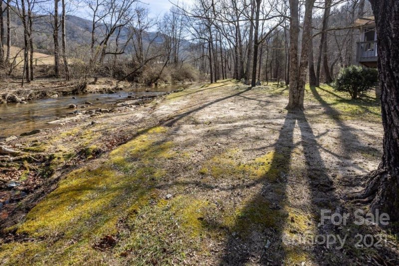 Property image 4 at 103 Edney Inn Road, Hendersonville, NC 28792