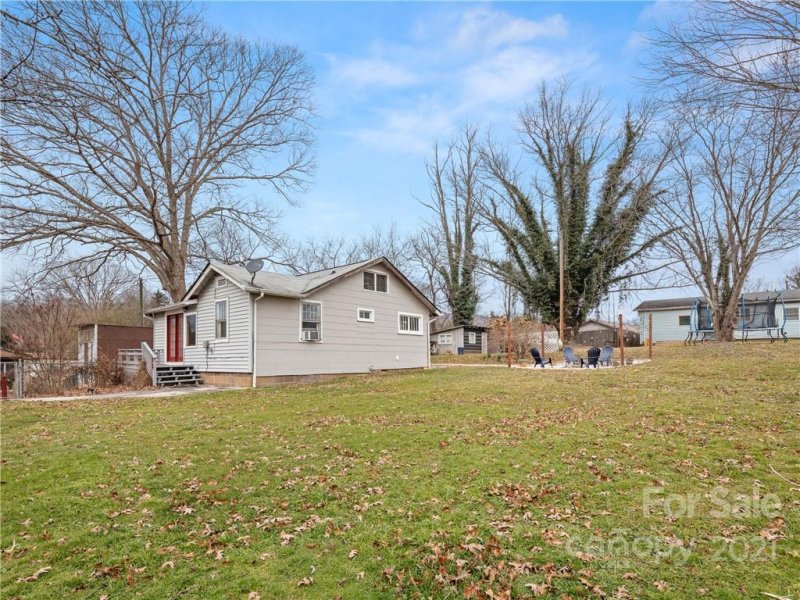 Property image 2 at 33 Ridge Road, Asheville, NC 28806