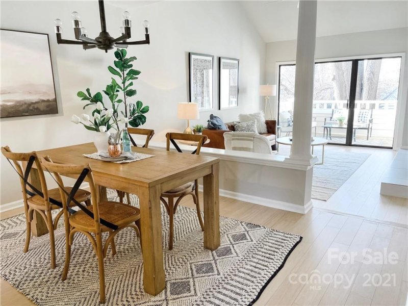 Property image 2 at 2719 Selwyn Avenue, Charlotte, NC 28209