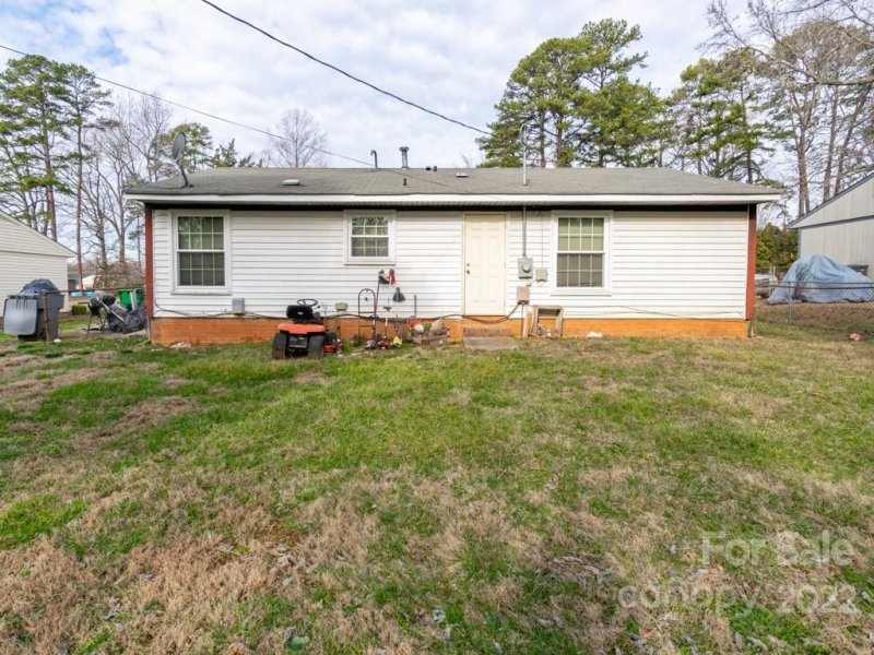 Property image 2 at 1218 Milan Road, Charlotte, NC 28216