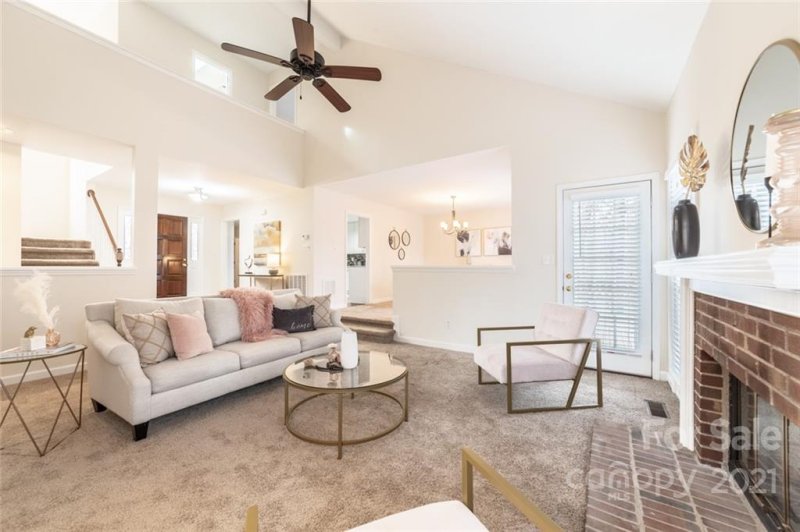 Property image 5 at 5236 Wimbleton Court, Charlotte, NC 28226