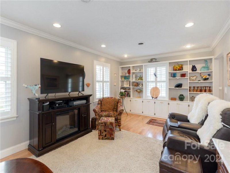 Property image 4 at 1411 Kensington Road, Hendersonville, NC 28791