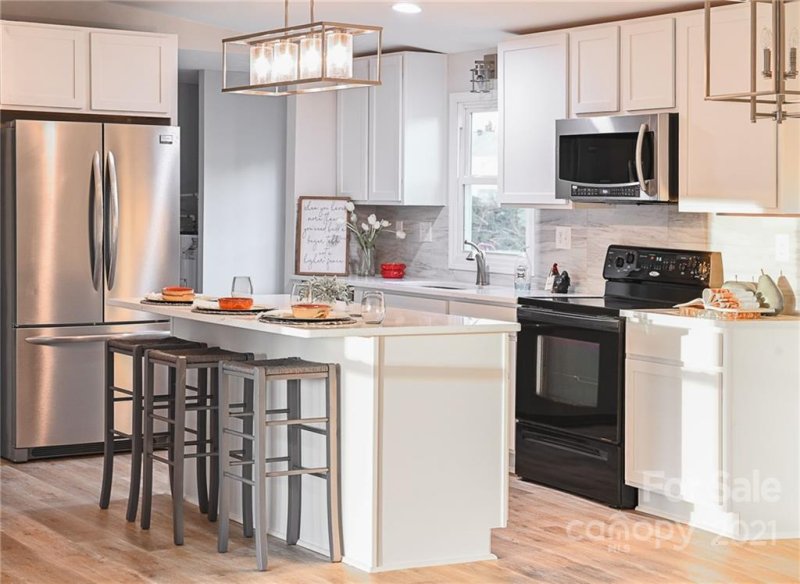 408 Cottonwood Circle