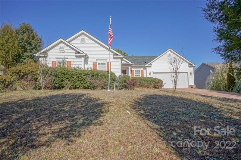 Property image 2 at 6021 Lawnmeadow Drive, Charlotte, NC 28216