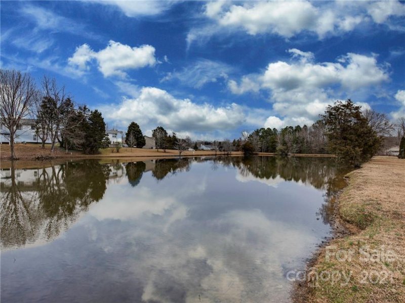 Property image 2 at 7919 Glencannon Drive, Charlotte, NC 28227