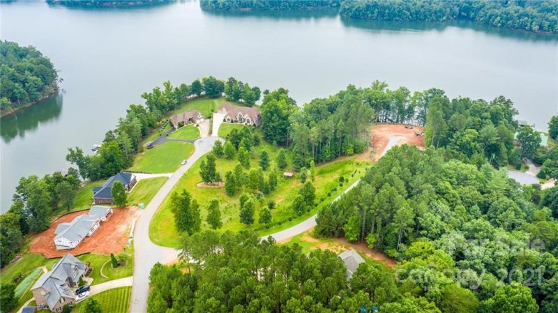 Property image 2 at 3053 Sams Way, Granite Falls, NC 28630