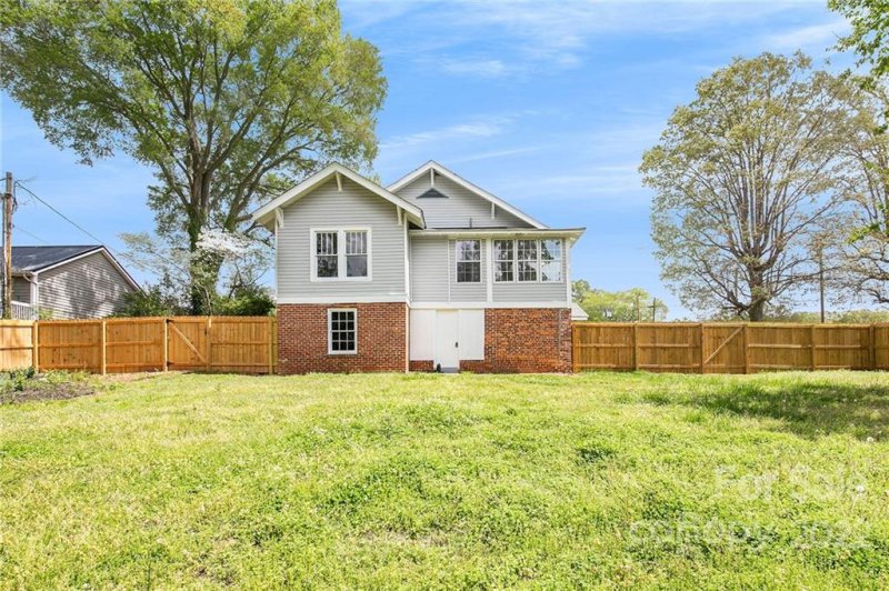 Property image 4 at 122 Morrow Avenue, Albemarle, NC 28001