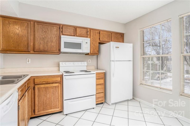 Property image 3 at 1240 Maple Shade Lane, Charlotte, NC 28270