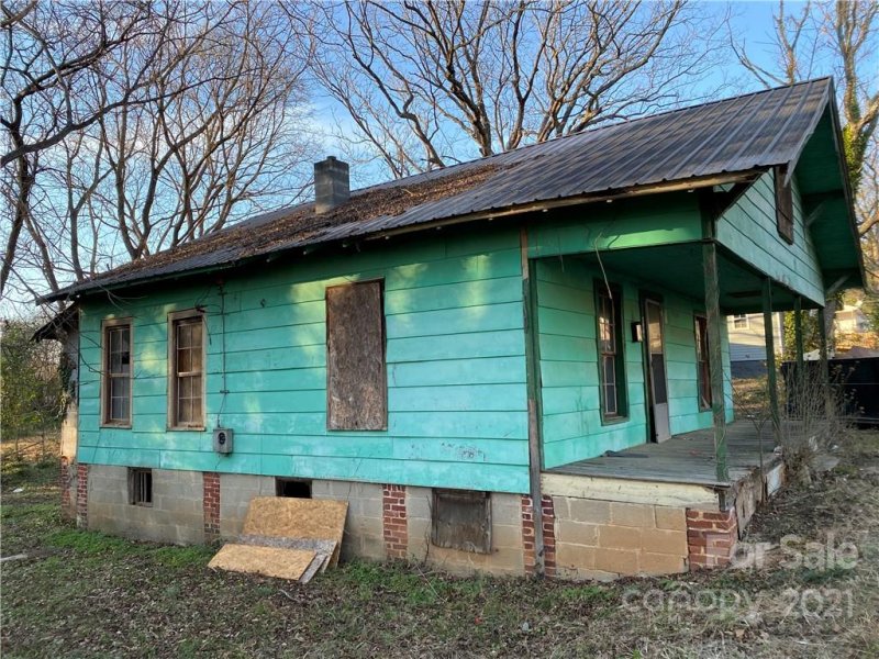 Property image 2 at 608 Tait Street, Lincolnton, NC 28092